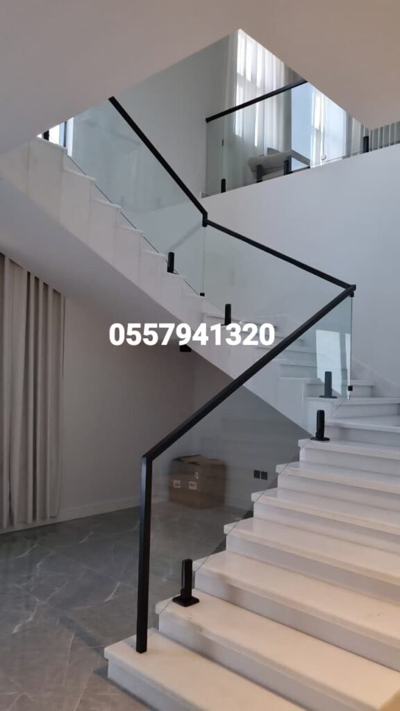 زجاج سكريت الدرج درابزين زاجاج جازان صامطه صبيه بيش زجاج قزاز درج درابزين